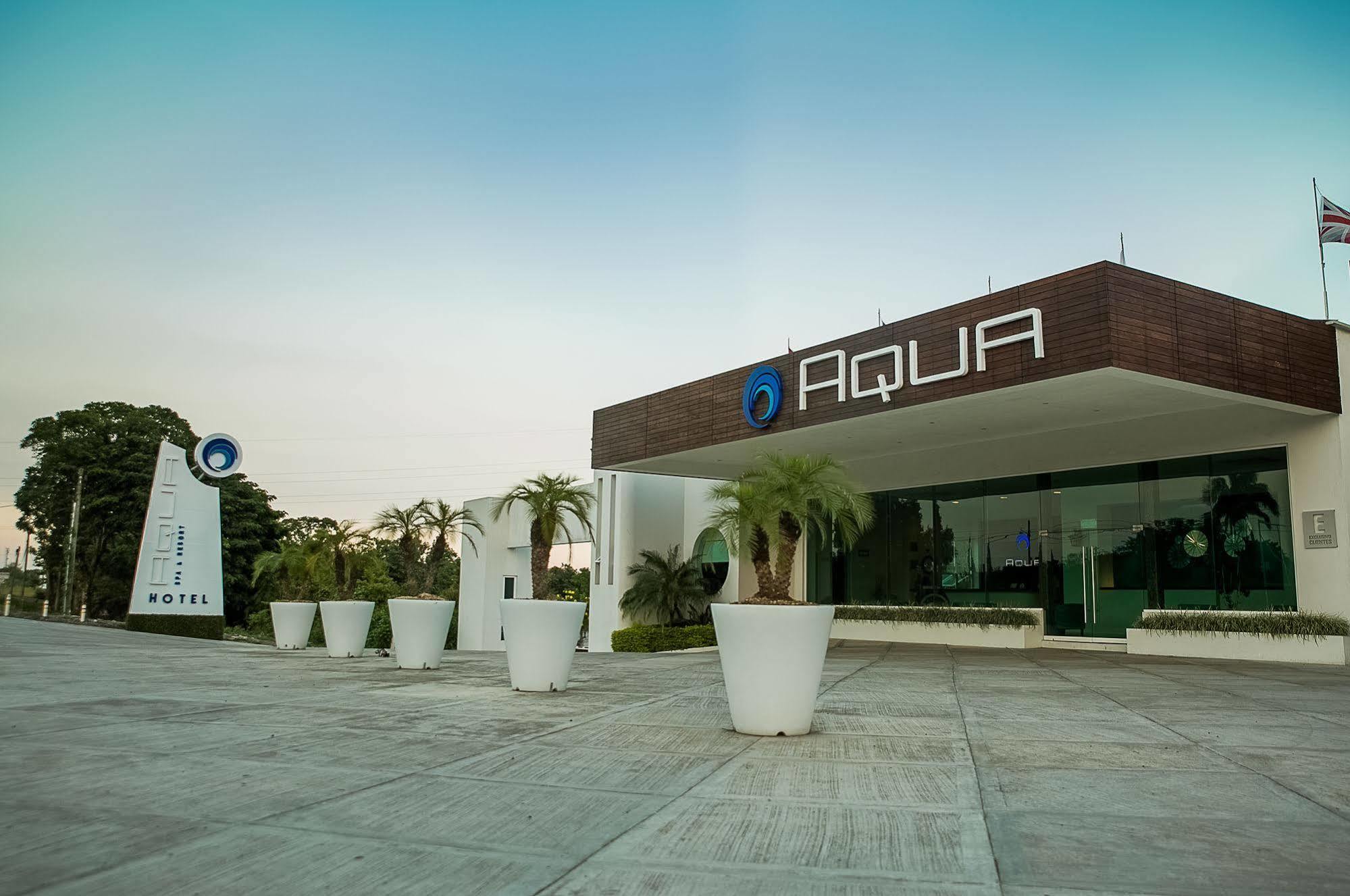 Hotel Aqua Spa & Resort Martínez de La Torre Exterior foto