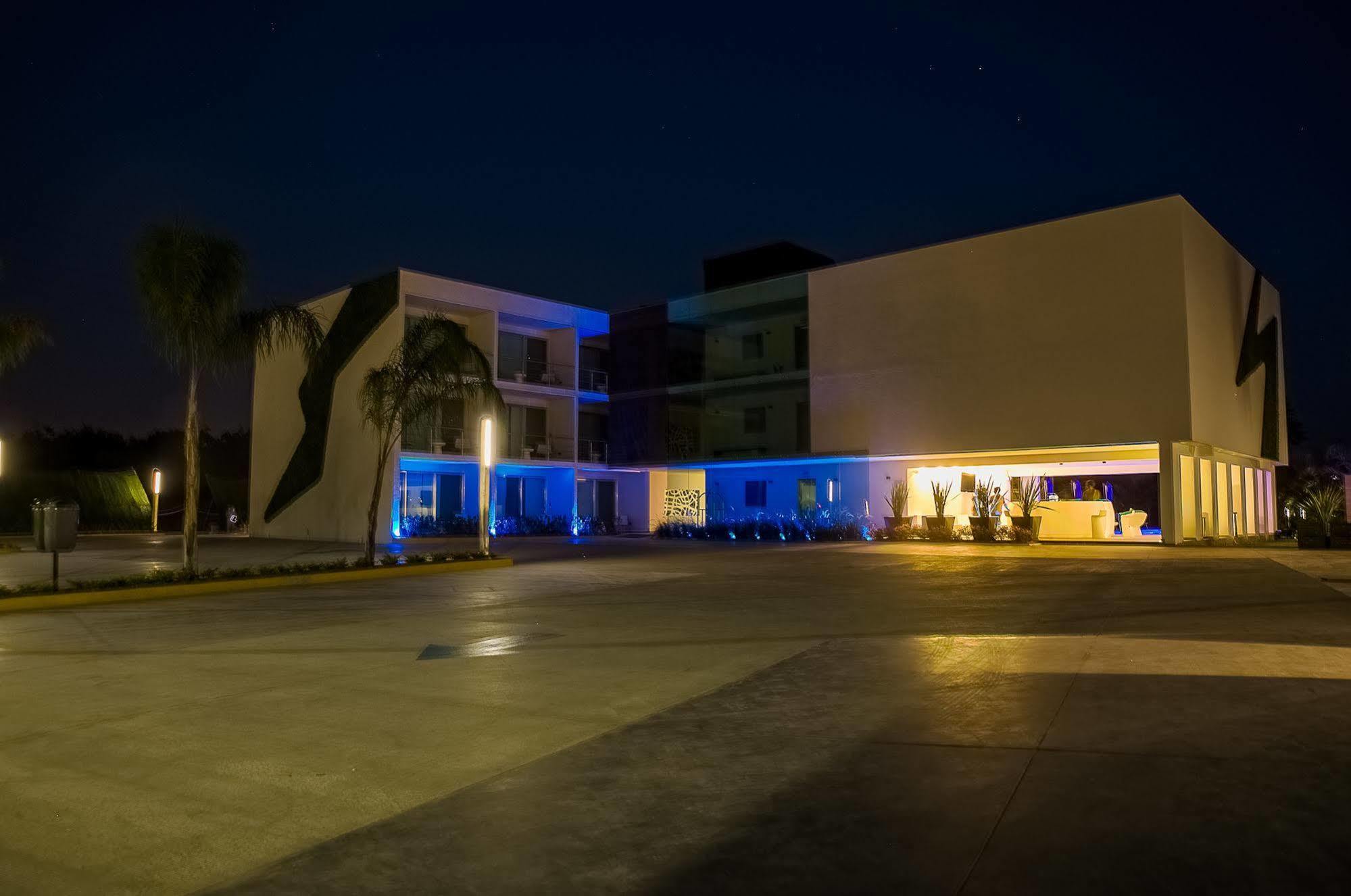 Hotel Aqua Spa & Resort Martínez de La Torre Exterior foto